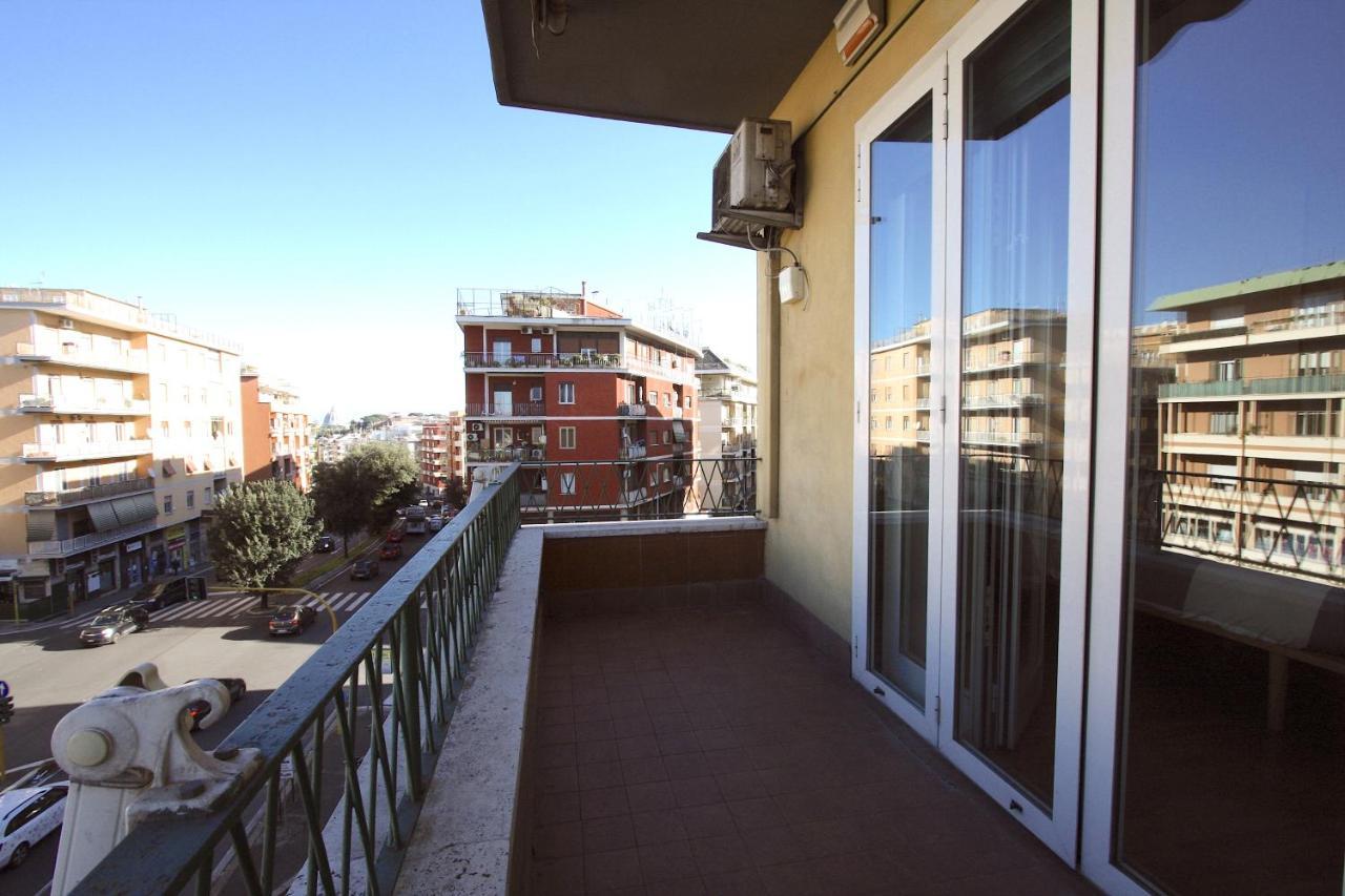Residenza Aletheia - 2Br With Saint Peter'S View Apartment Rome Bagian luar foto