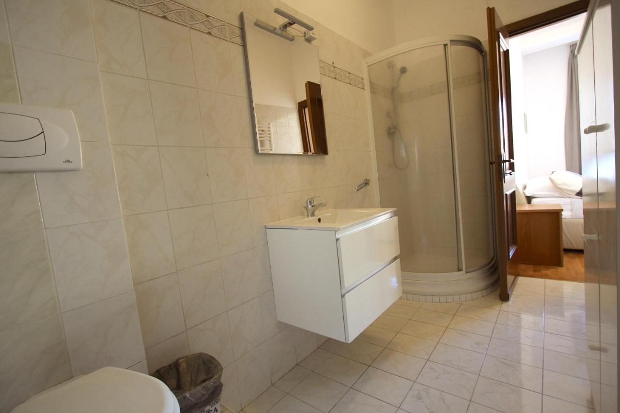 Residenza Aletheia - 2Br With Saint Peter'S View Apartment Rome Bagian luar foto